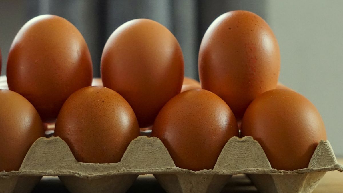Czy brązowe jajka znikną ze sklepowych półek?