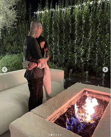 Travis Barker pokazuje wspólne zdjęcia z Kourtney Kardashian z okazji jej 42. urodzin