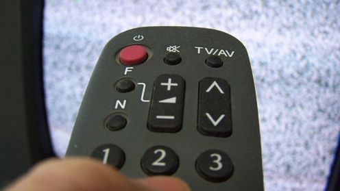 57% osób korzysta jednocześnie z Sieci i TV 1