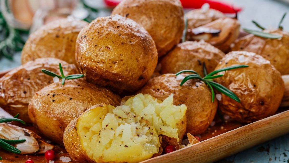Ziemniaki z piekarnika, a smakują jak z ogniska