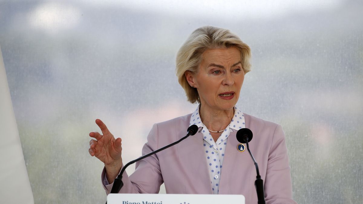 President of the European Commission, Ursula von der Leyen at Villa Doria Pamphilj on the occasion of the Mattei Plan for Africa and the Global Gateway Summit. Rome (Italy), June 20th, 2025 (Photo by Massimo Di Vita/Archivio Massimo Di Vita/Mondadori Portfolio via Getty Images)