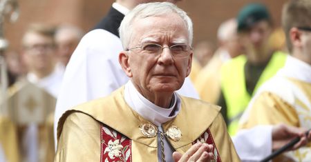 Zanim dzieci pójdą do szkoły. Jędraszewski apeluje do rodziców