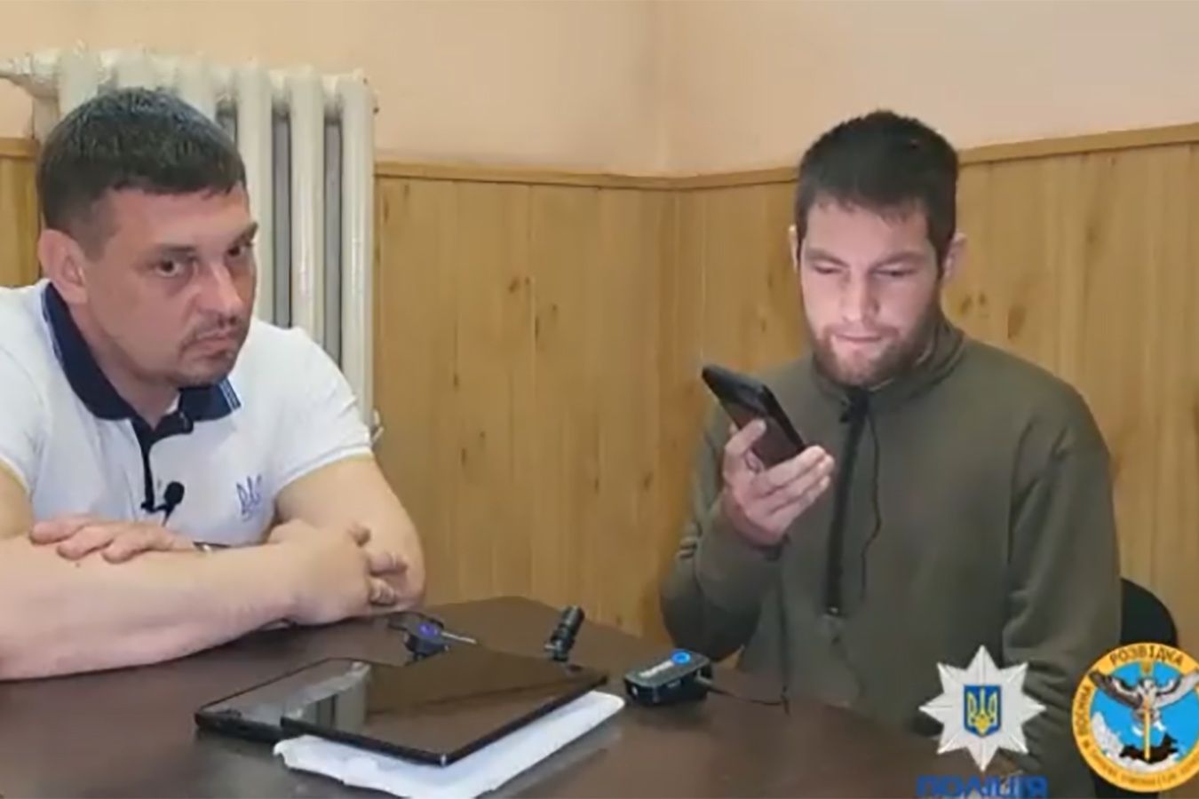 Rosyjski żołnierz Dzwoni Do Matki