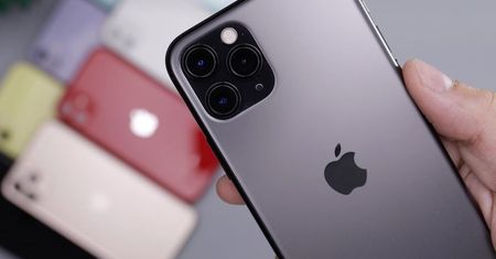 iOS 16 powoduje problemy z baterią? Skargi użytkowników iPhone'ów