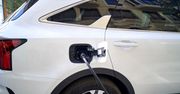 Jaki napęd do rodzinnego auta w 2026 roku? Hybryda, benzyna, plug-in i elektryk w praktycznym porównaniu