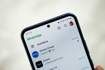 fot. Amanz (Unsplash)