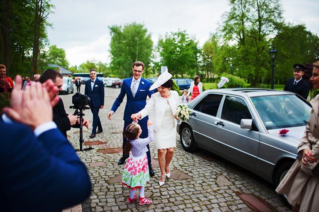 Trudne momenty do fotografowania podczas ślubu – jak sobie z nimi poradzić? [poradnik] 6