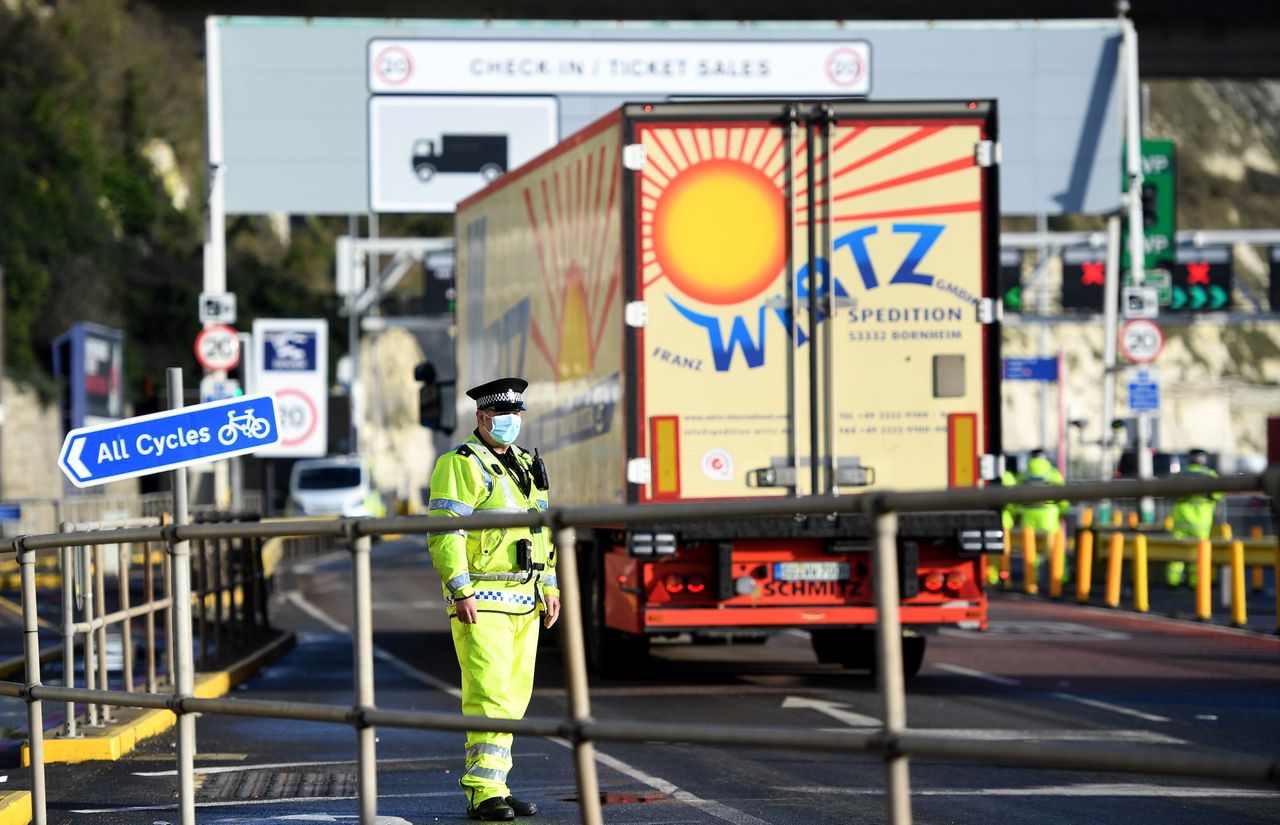 Wielka Brytania. Nowe informacje ws. kierowców na granicy z Francją