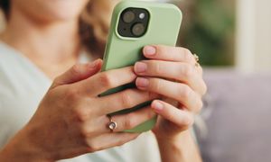 Korzystasz z tej funkcji w telefonie? Cyberoszuści tylko na to czekają