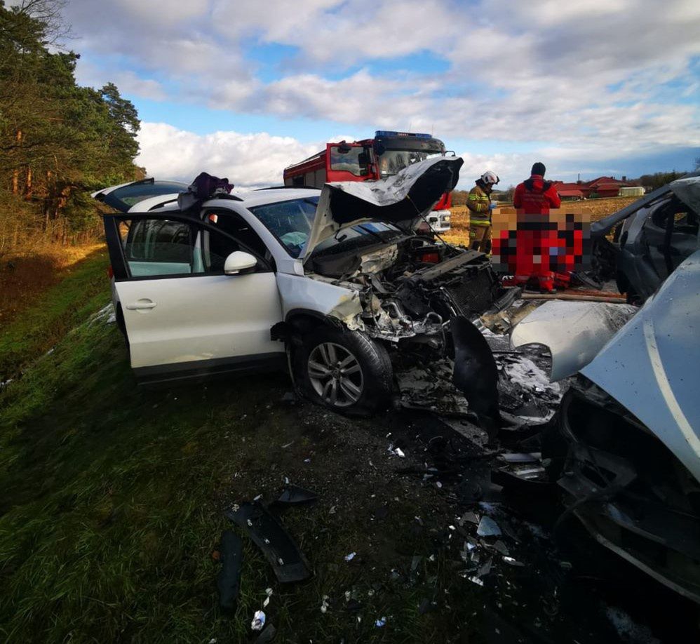 Kierowca nie dostosował prędkości do warunków panujących na drodze 