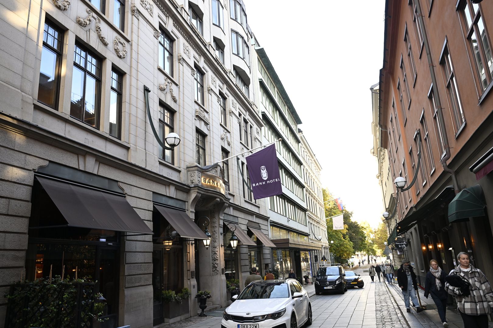 Exterior view on the Bank Hotel on Arsenalsgatan street in Stockholm, Sweden, 14 October 2024. French international Kylian Mbappe labelled news reports of alleged rape investigations as "Fake News !!!" in a social media post on 14 October 2024. A Swedish newspaper had claimed that Mbappe was part of investigations by the Swedish police into an alleged rape at the hotel where Mbappe was staying on 10 October evening. EPA/Fredrik Sandberg SWEDEN OUT Dostawca: PAP/EPA.