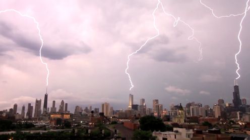 Piękny film z burzy - Canon 7D i Chicago 1