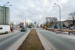 Warszawa. Wiosna na ulicach. Drogowcy wrócili na "obwodnicę" Gocławia [ZDJĘCIA]