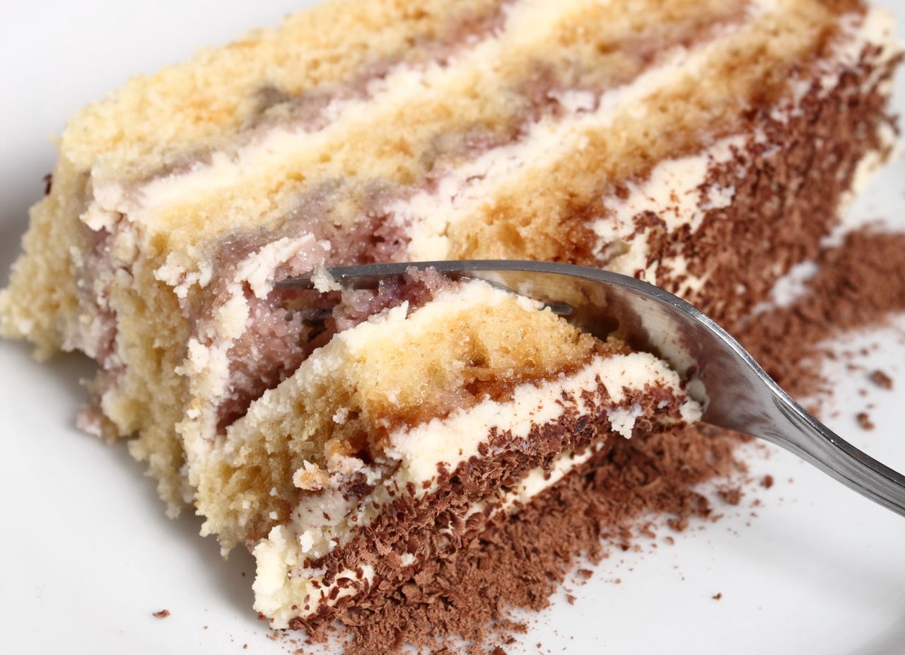 TOP 10 warstwowych ciast na Boże Narodzenie. Znikną ze stołu szybciej niż myślisz