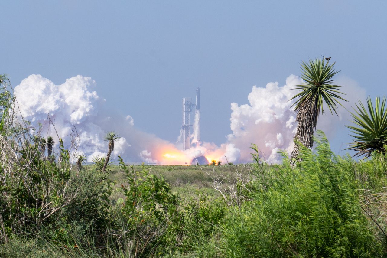 Starship V3 wystartował. Udany lot megarakiety Elona Muska