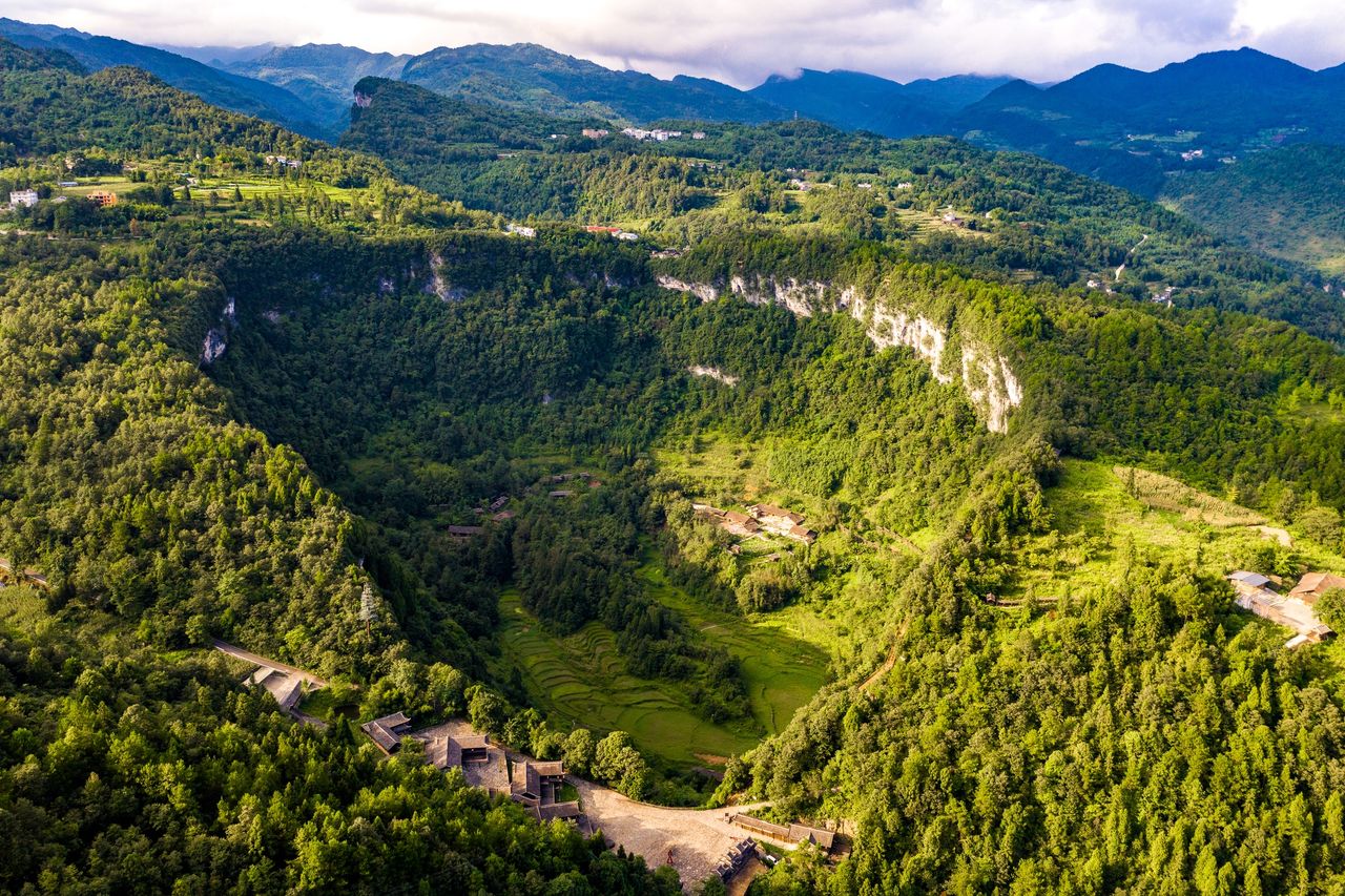 Zmieści Statuę Wolności. Dziura w Chinach skrywała na dnie tajemnicę