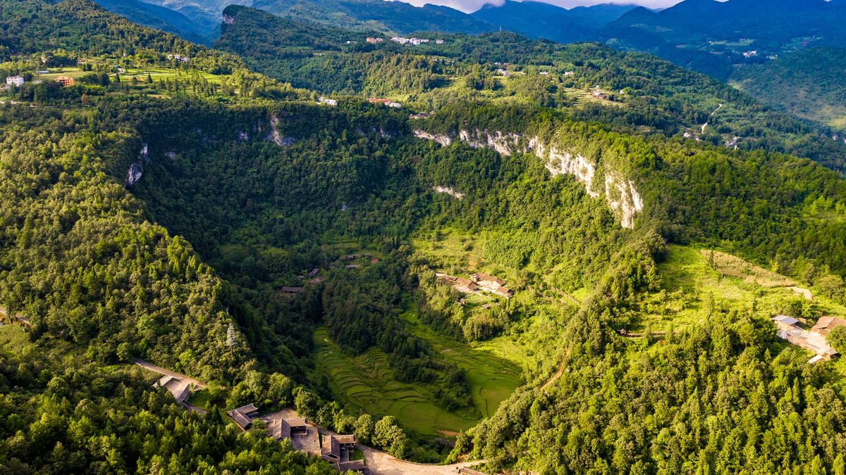 Chiński tiankeng - zdjęcie poglądowe