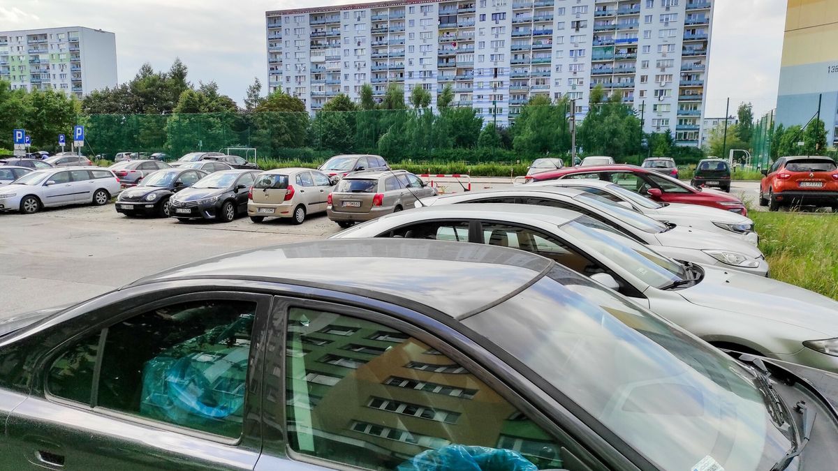 reporter_baza_2021-10
22.10.2021 Lodz. Blokowisko osiedla mieszkaniowego Retkinia. Fot. Piotr Kamionka/REPORTER
Piotr Kamionka/REPORTER