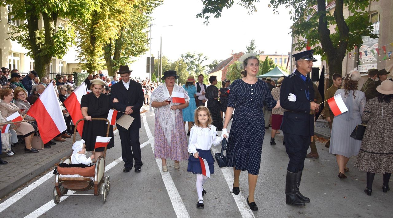Szubin: Rekonstruktorzy w akcji czyli Dom Polski świadkiem wojennej historii