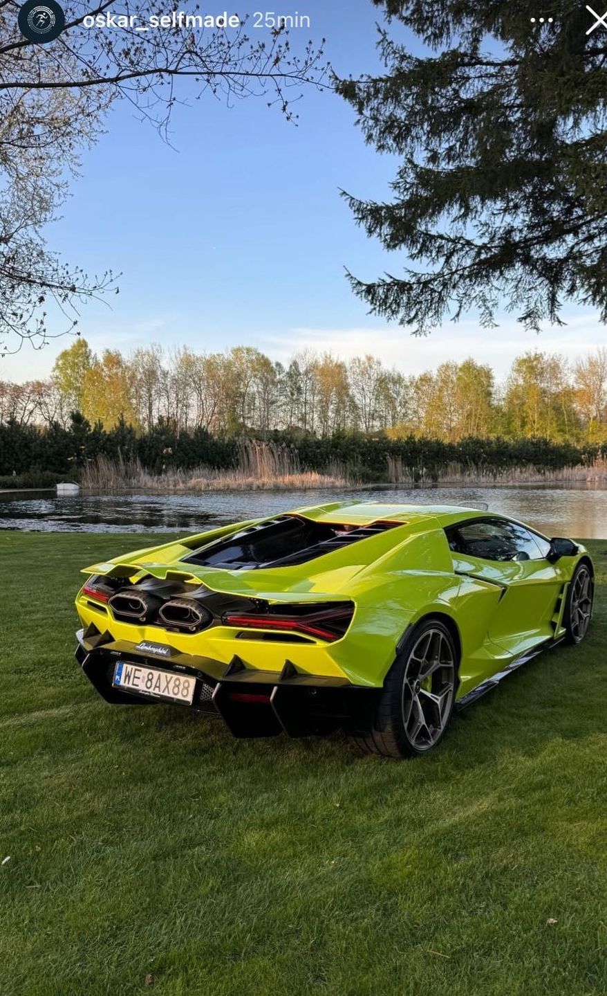 Nowe auto narzeczonego Klaudii Halejcio. Cena zwala z nóg