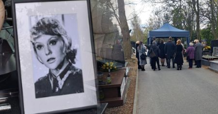 Garstka osób na pogrzebie gwiazdy PRL. Oto grób Zawieruszanki