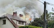 Pożar domu jednorodzinnego w Brwinowie. Całe poddasze objęte ogniem