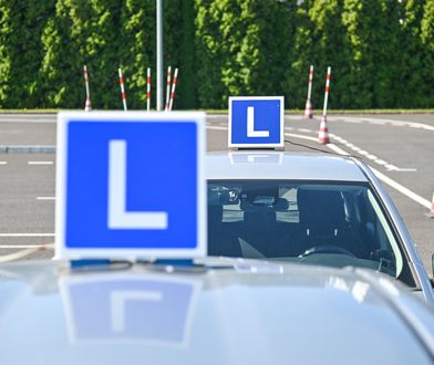 Nie miała okularów. Próbowała przekupić egzaminatora