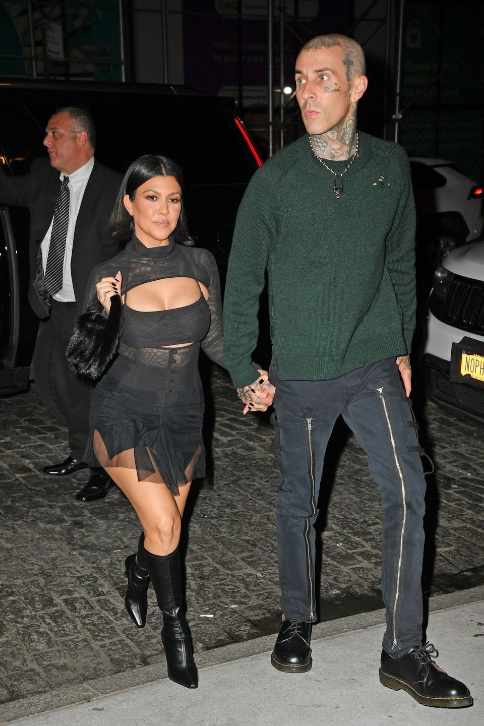 Kourtney Kardashian i Travis Barker idą na imprezę Kendall Jenner