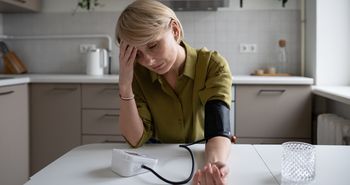Menopauza wpływa nie tylko na hormony. W sercu mogą zachodzić zmiany, których nie czujesz