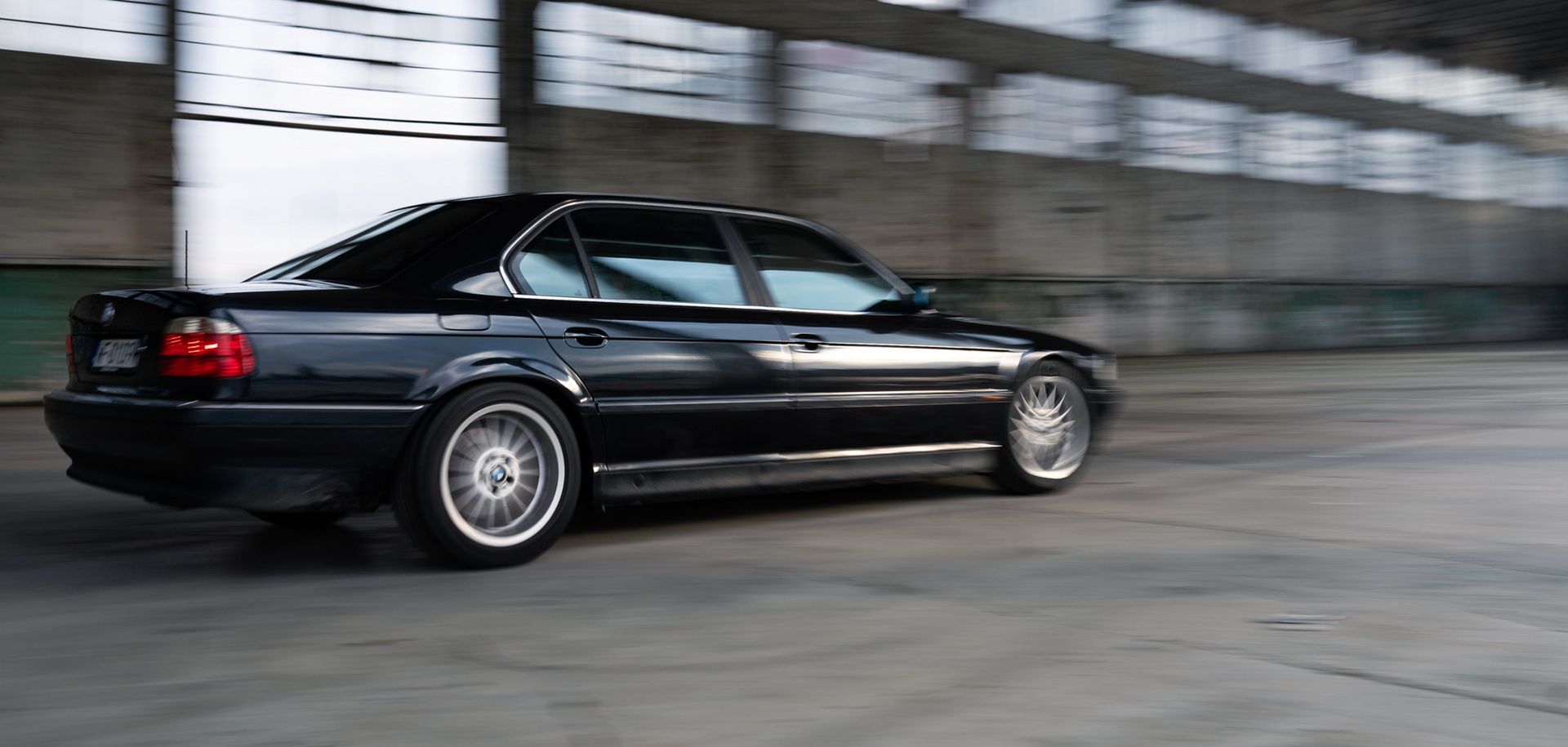 BMW Serii 7 E38