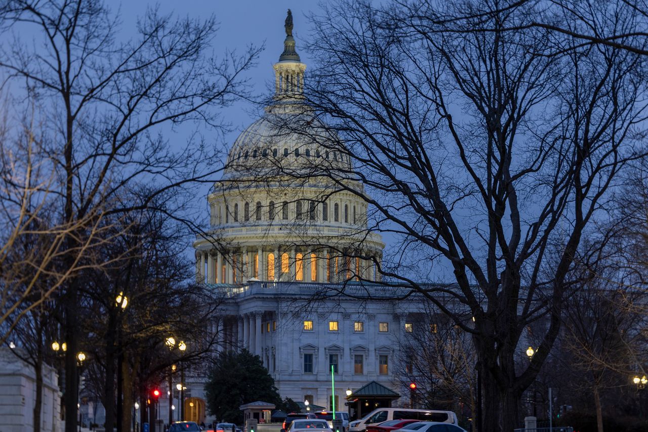 USA uniknęły "shutdownu". Senat przyjął prowizorium budżetowe