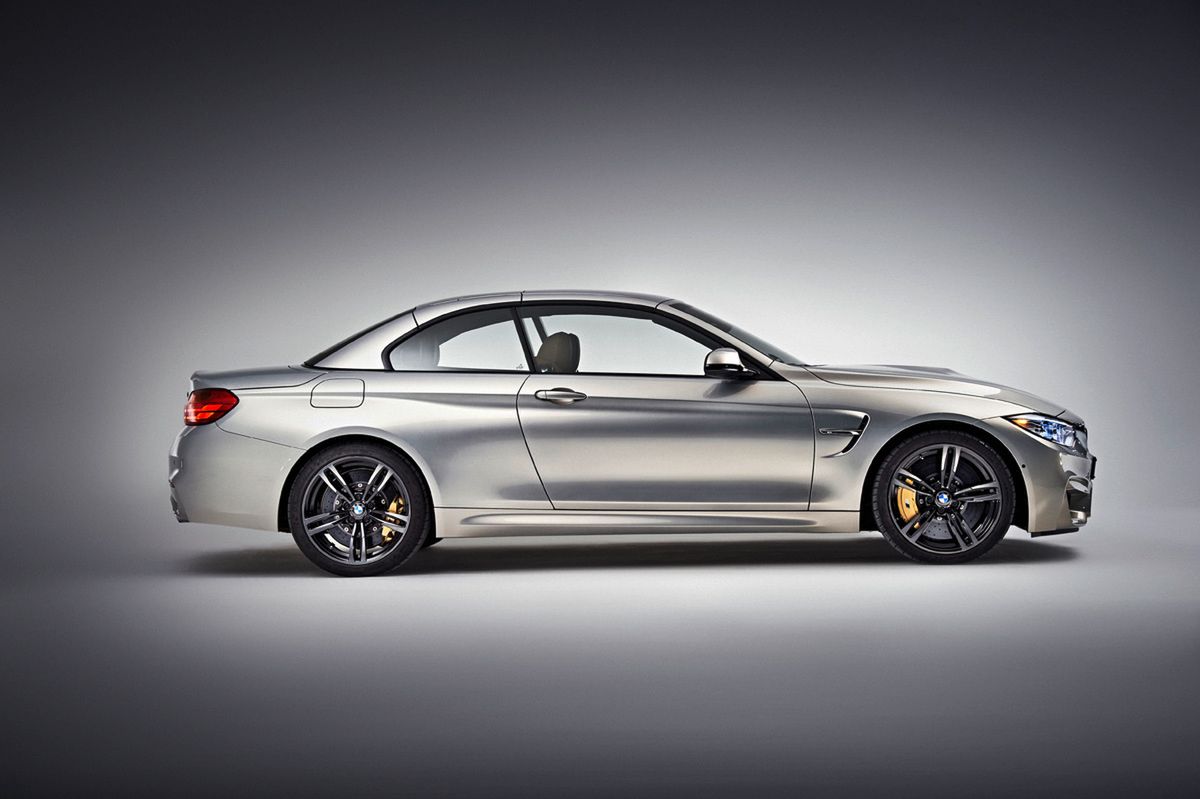 Ogromna galeria zdjęć z kabrioletem BMW M4 217