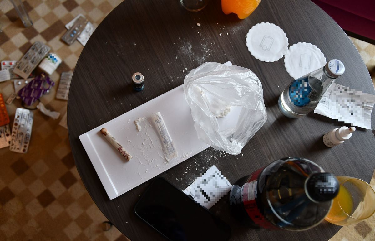 37-latek z Przemyśla zatrzymany. Spacerował nago, demolował hotel, miał narkotyki