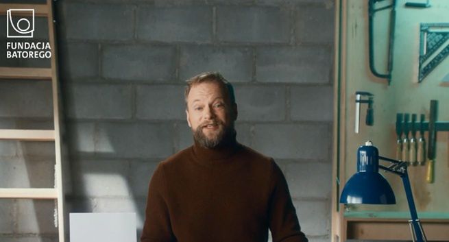 Maciej Stuhr w kampanii Fundacji Batorego mówi o naprawie demokracji w Polsce