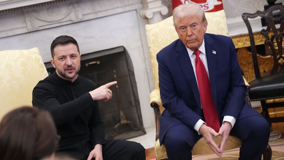 WASHINGTON, DC - FEBRUARY 28: U.S. President Donald Trump (R) and Ukrainian President Volodymyr Zelensky meet in the Oval Office at the White House on February 28, 2025 in Washington, DC. Trump and Zelensky are meeting today to sign a preliminary agreement on sharing Ukraine’s mineral resources that Trump says will allow America to recoup aid provided to Kyiv while supporting Ukraine’s economy. (Photo by Andrew Harnik/Getty Images)