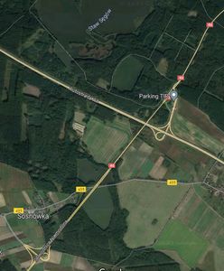 Nocna kolizja na A4. Pasażerowie busa uciekli