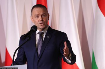 Bogucki broni Nawrockiego. "Półchłopek jak ćwierćdziennikarz"