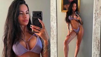 Sylwia Szostak wygina się przed lustrem w liliowym BIKINI i neonowych klapkach (FOTO)