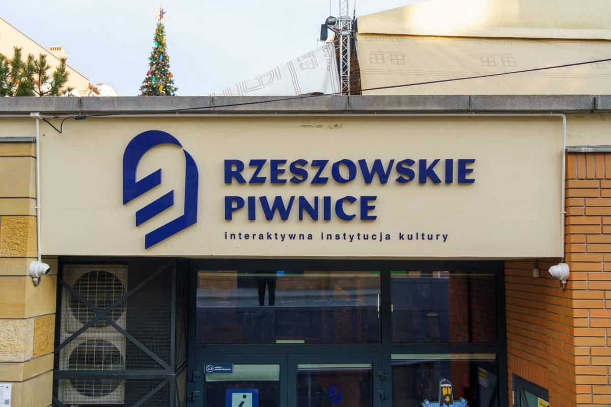 Rzeszów: Tomasz Raczek - ceniony krytyk teatralny i filmowy był gościem pierwszego spotkania z cyklu "Przełomy w Kulturze" w Rzeszowskich Piwnicach!