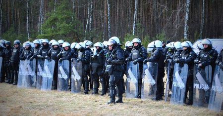Policjanci ćwiczyli przed Euro U21 (zdjęcia)