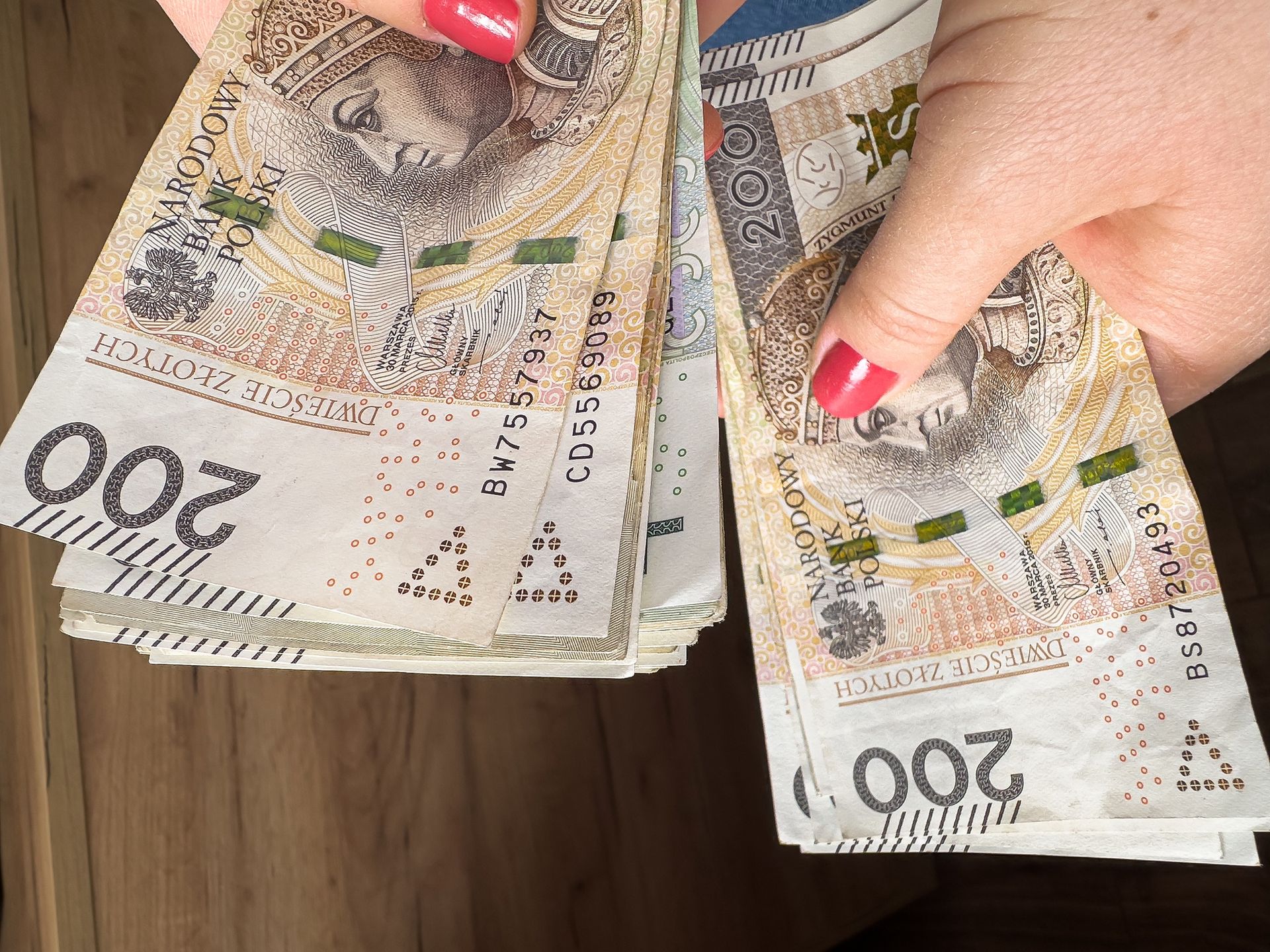 ZUS ruszył z wypłatą. Jeden próg decyduje o wysokości kwoty