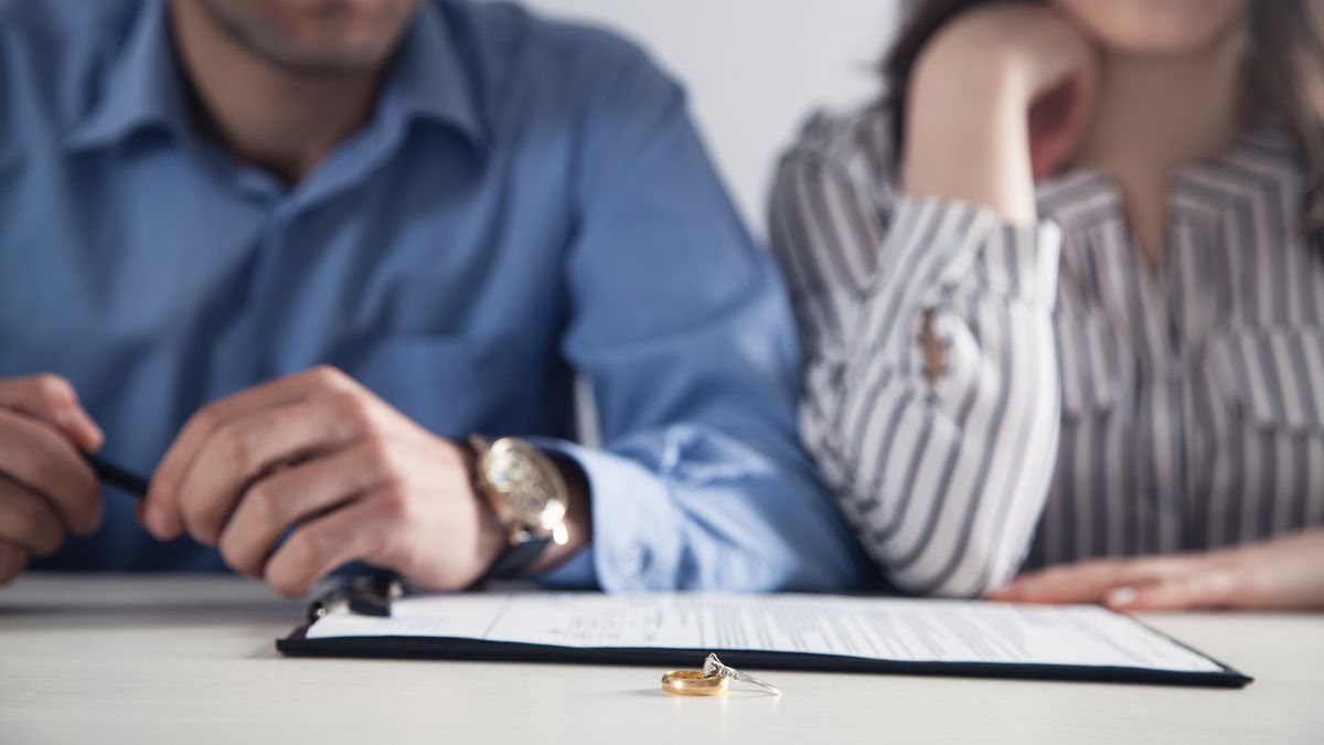 Kto komu płaci alimenty po rozwodzie?