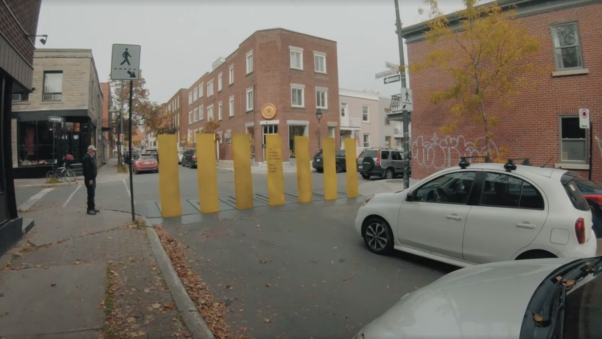 Kanadyjskie przejście robi wrażenie, ale w Polsce też się stosuje ciekawe rozwiązania, które poprawiają bezpieczeństwo pieszych