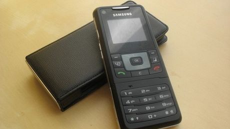 Cellna recenzja: SAMSUNG SGH-F500 1