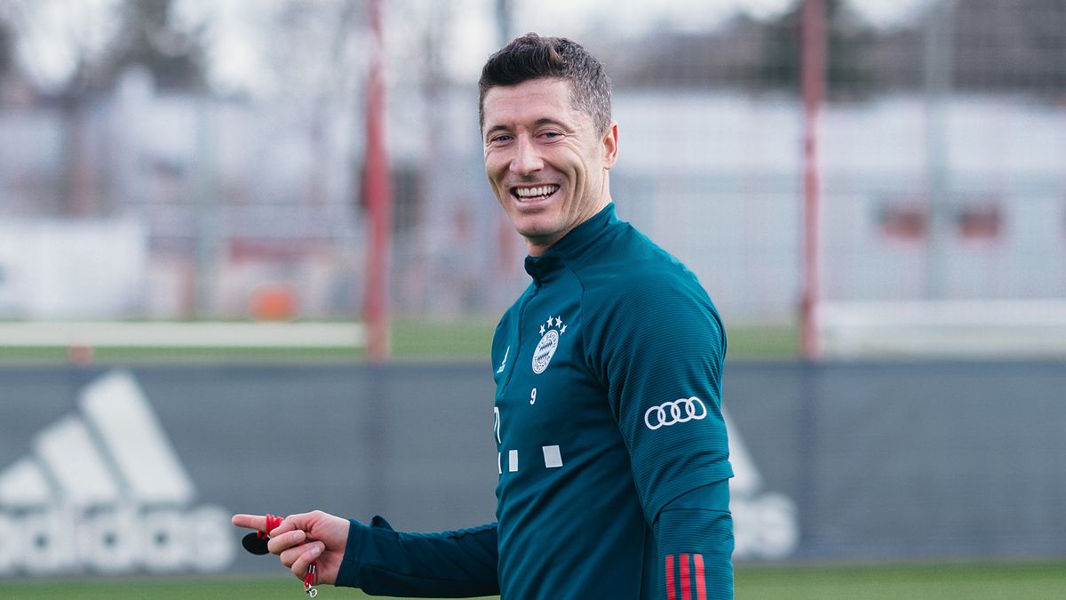 MUNICH, GERMANY - APRIL 16: Robert Lewandowski takes part in a training session at Saebener Strasse training ground on April 16, 2021 in Munich, Germany. (Photo by M. Donato/FC Bayern via Getty Images)