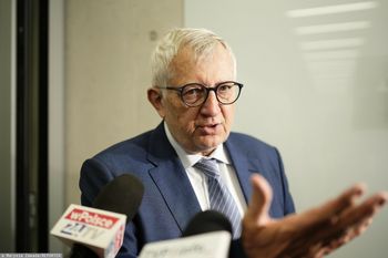 Siwiec wraca do Sejmu. Komisja poparła go na szefa Kancelarii Sejmu