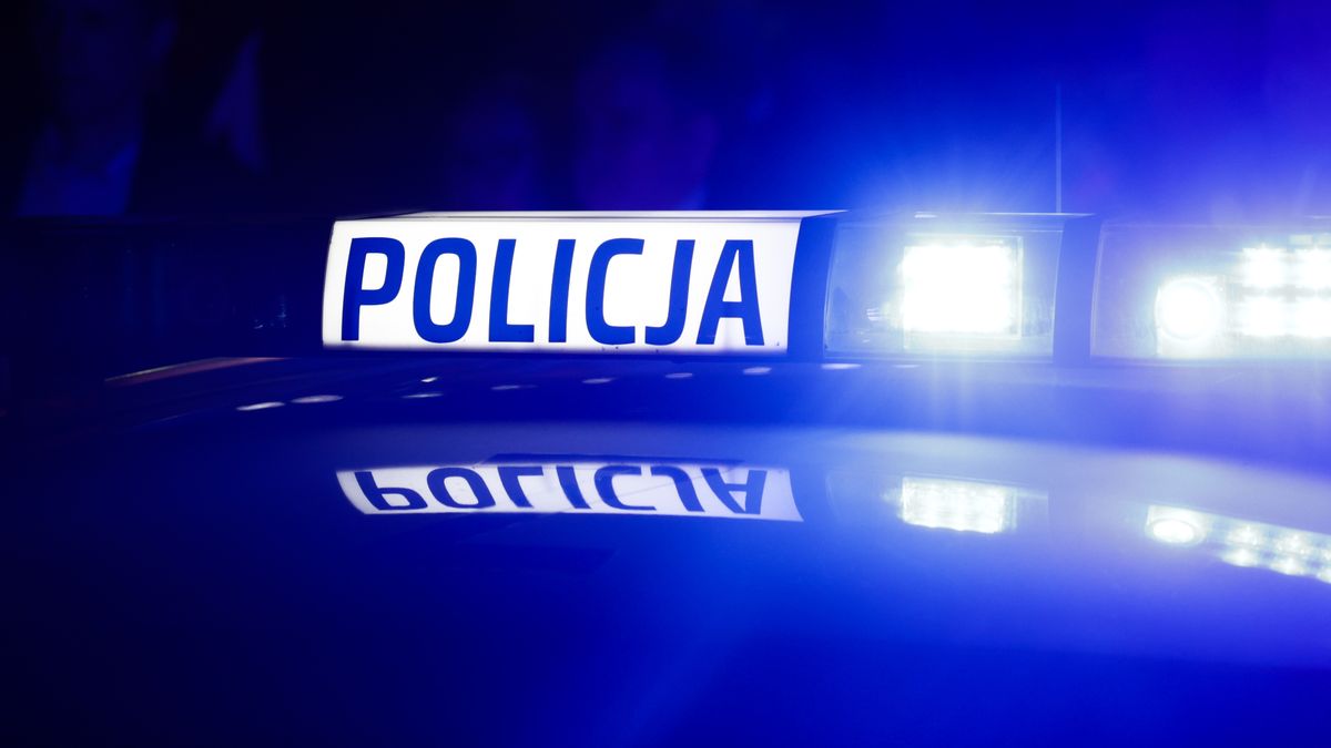 Policja
Warszawa 10.04.2024 Policja,Image: 864008359, License: Rights-managed, Restrictions: , Model Release: no, Credit line: Jakub Porzycki / Forum
Jakub Porzycki / Forum
kogut, lampa, niebieski, policja, policyjna, policyjny, radiowoz, samochod, sygnal, sygnalizacja