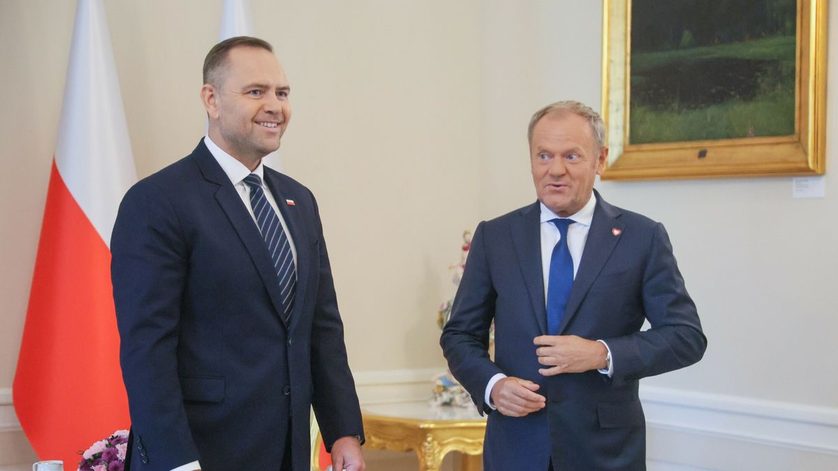 Spotkanie prezydenta Karola Nawrockiego z premierem Donaldem Tuskiem
Fot. Wojciech Olkusnik/East News, 14.08.2025. Palac Prezydencki. Prezydent Karol Nawrocki (L) spotkal sie z premierem Donaldem Tuskiem (P). Spotkanie odbywa sie po miedzynarodowych spotkaniach w sprawie Ukrainy.
Wojciech Olkusnik