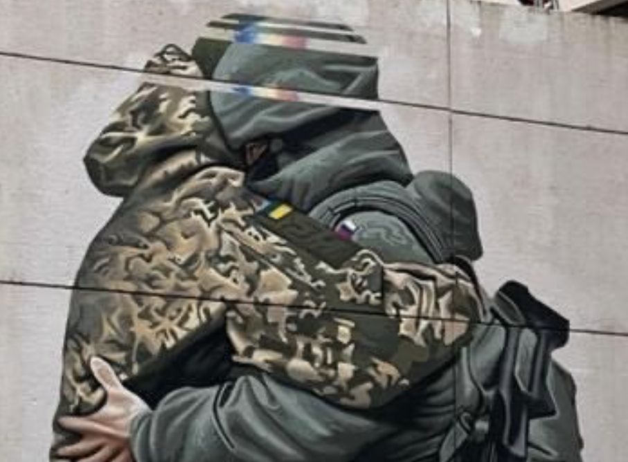 Nie chcą braterskiego uścisku. Australijski mural uraził Ukrainę
