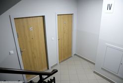 Policjanci zapukali do drzwi. Otworzył mężczyzna z maczetą w rękach